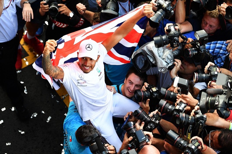 Hamilton wants to ‘at least get close’ to Schumacher records