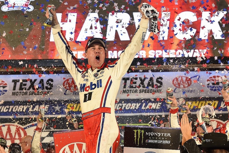 NASCAR Texas: Harvick secures title decider place with Texas win