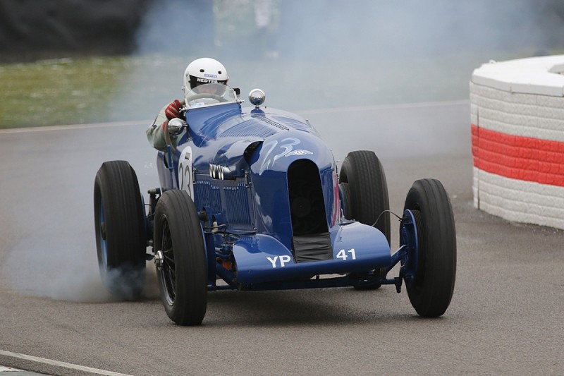 Bentleys to star in new 2019 Goodwood Members' Meeting race