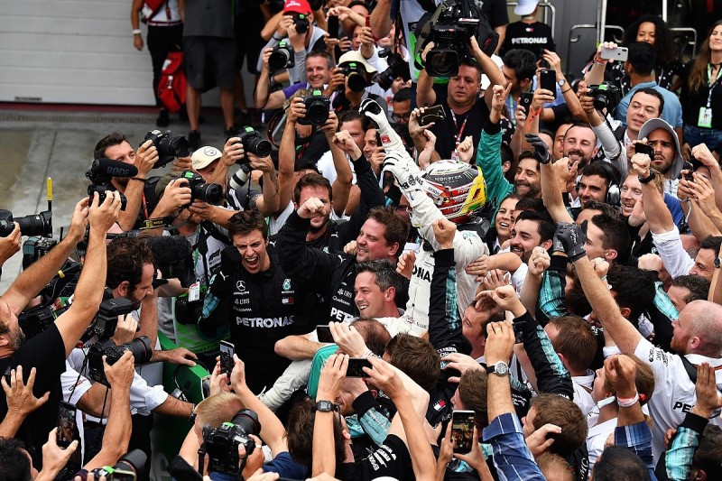 Lewis Hamilton: Mercedes' F1 titles will have huge 2019 'knock-on'