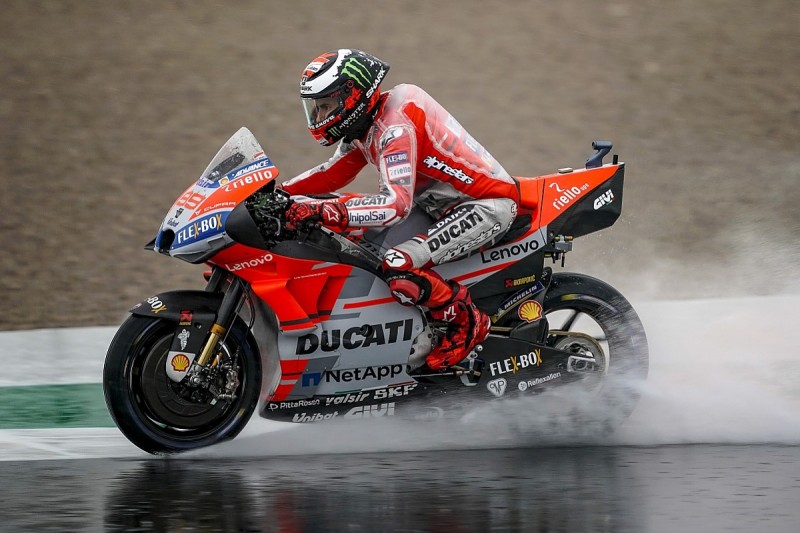 Jorge Lorenzo's injuries 'worse' than expected in Valencia practice