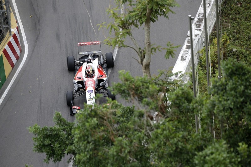 Guan Yu Zhou relieved to walk away from Macau Grand Prix crash