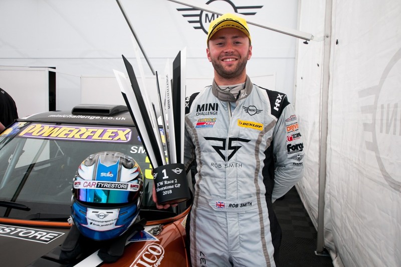 New MG British Touring Car team Excelr8 signs Rob Smith for 2019