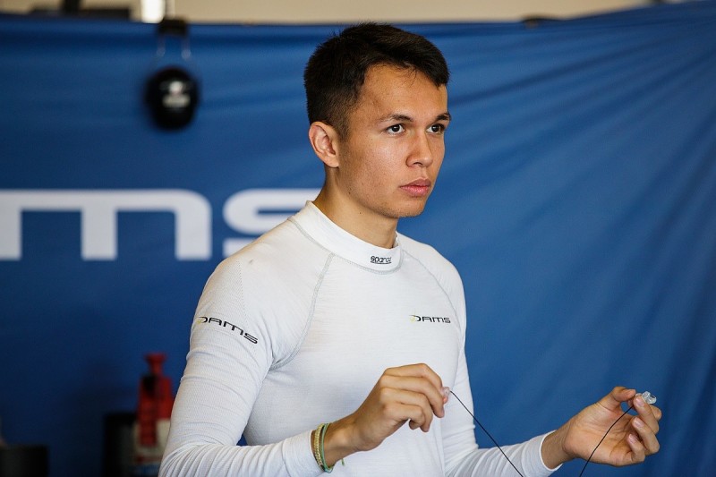 Alexander Albon clear to join Toro Rosso in F1 as he exits Nissan