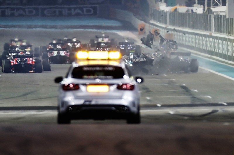 Williams F1 recruit Russell wants F2 start improvements after crash