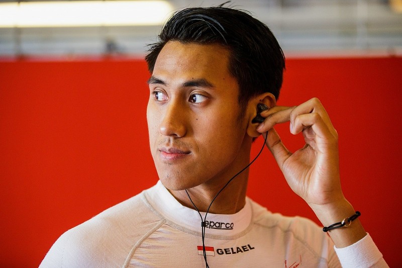 Gelael stays with Prema for 2019 F2 season, will partner Schumacher