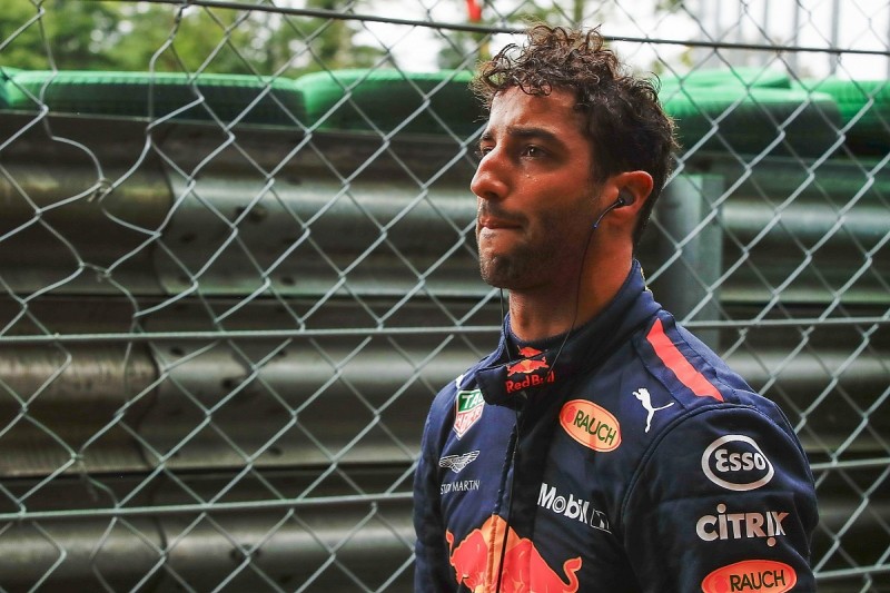 Red Bull's Ricciardo lost sleep amid late F1 season reliability woe