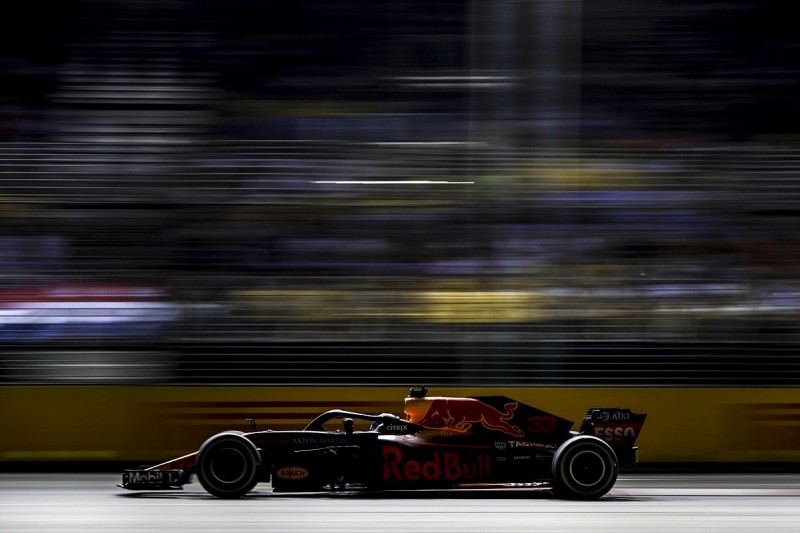Red Bull set to return to older-spec Renault engine and get penalty