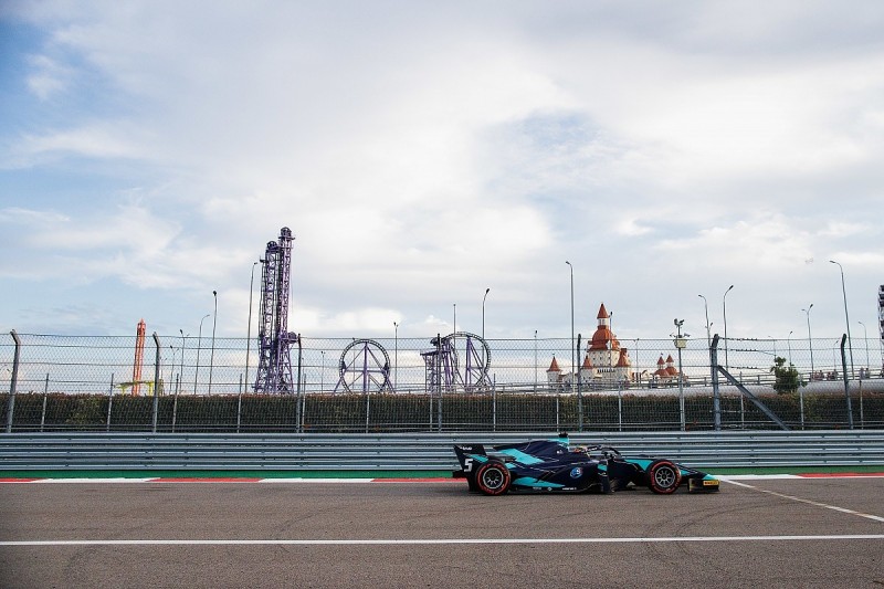 Sochi F2: Albon wins and takes second in the points, Norris retires