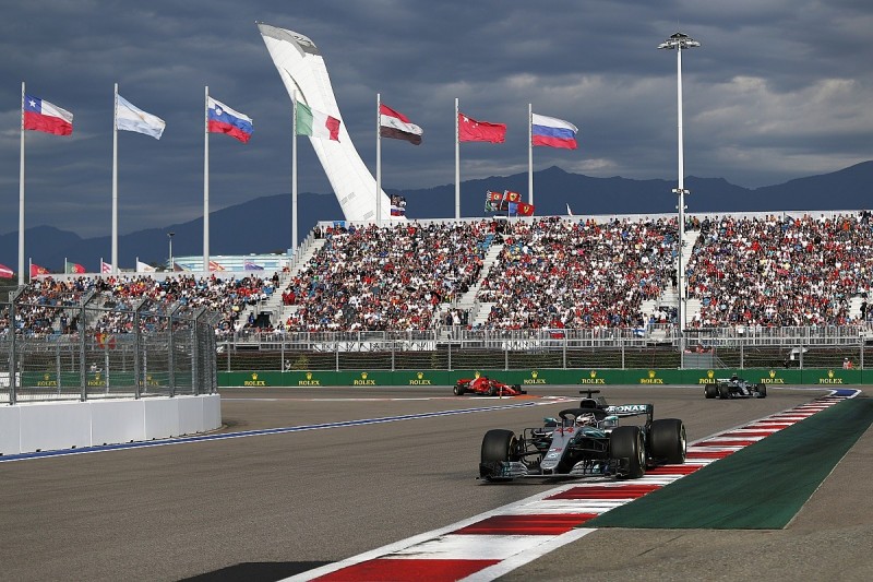Lewis Hamilton wins F1 Russian GP after Mercedes team orders