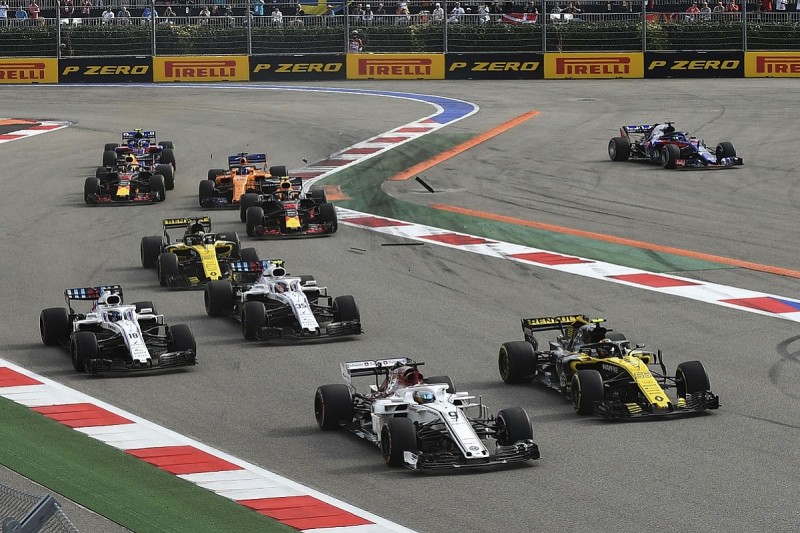 Carlos Sainz Jr blames Sergey Sirotkin for Russian GP collision