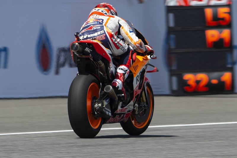 Buriram MotoGP: Marquez beats Rossi to pole for first Thai race