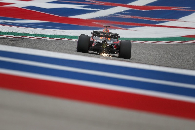 Daniel Ricciardo warned to avoid Austin kerbs Max Verstappen hit