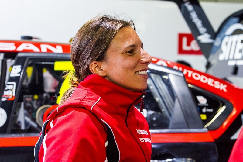De Silvestro ends speculation over Supercars future, to stay for '19