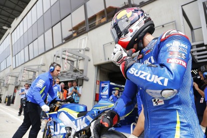 Vinales believes MotoGP communication clearer at Suzuki than Yamaha