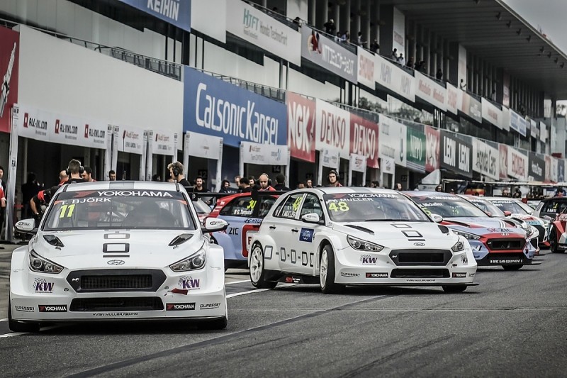 WTCR Suzuka: Six drivers penalised for slow driving in qualifying