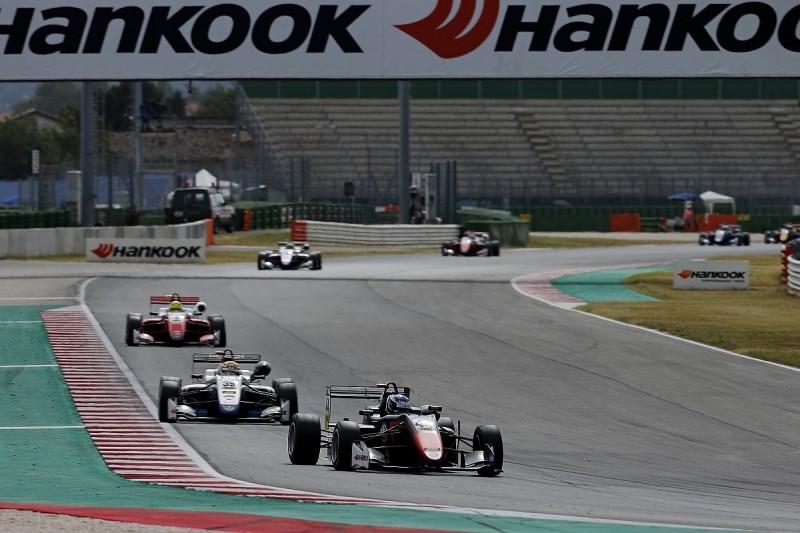 Misano European F3: Vips fends off Palou to win second race