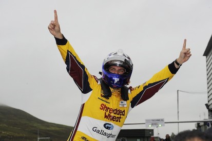Knockhill BTCC: Tom Chilton becomes record 14th winner of 2018