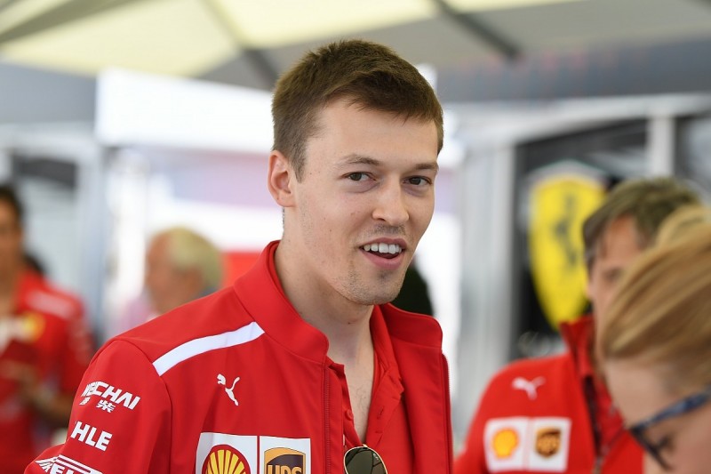Kvyat emerges as a contender for shock Toro Rosso F1 return in 2019