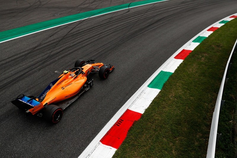 McLaren not expecting 2018 F1 miracles with 'extremely poor' car