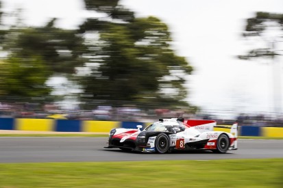Le Mans hour 5: Alonso takes lead from Lopez after safety car restart