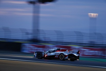 Le Mans 24 Hours: Kobayashi stabilises #7 Toyota's lead in hour 15