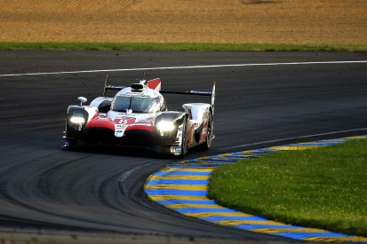 Le Mans hour 19: Alonso leads by more than one minute in Toyota #8