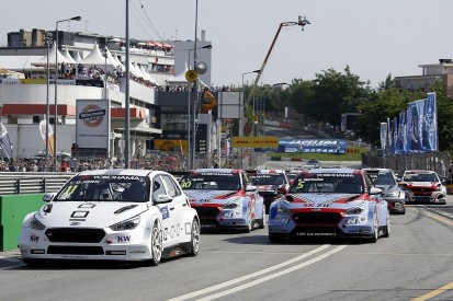 WTCR Vila Real: Bjork dominates disrupted finale