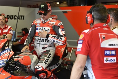 Jorge Lorenzo won't take MotoGP crew chief with him to Honda