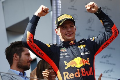 Max Verstappen wins Austrian Grand Prix, both Mercedes retire