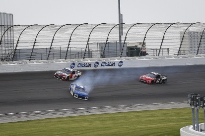 Busch slams 'whining' NASCAR fans after Larson Chicagoland contact