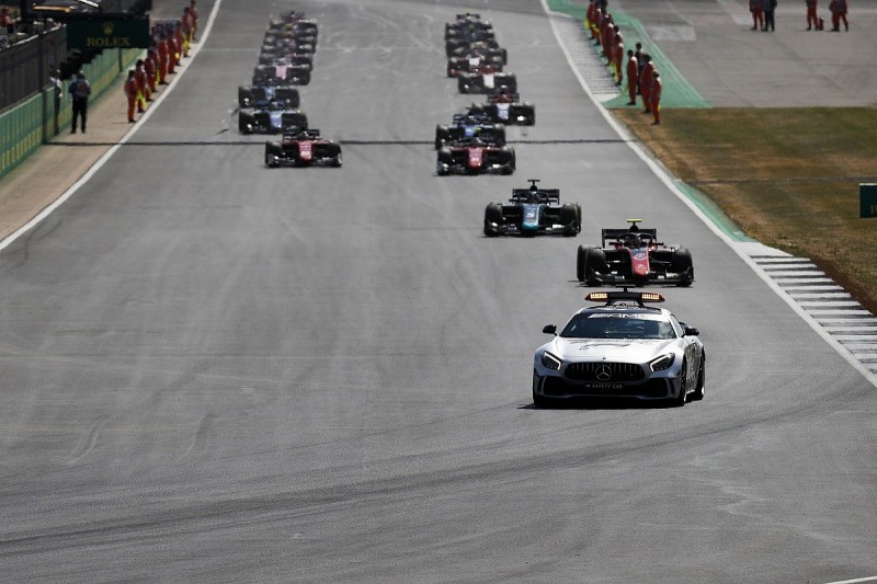 Formula 2 teams given extra testing mileage to try start fixes