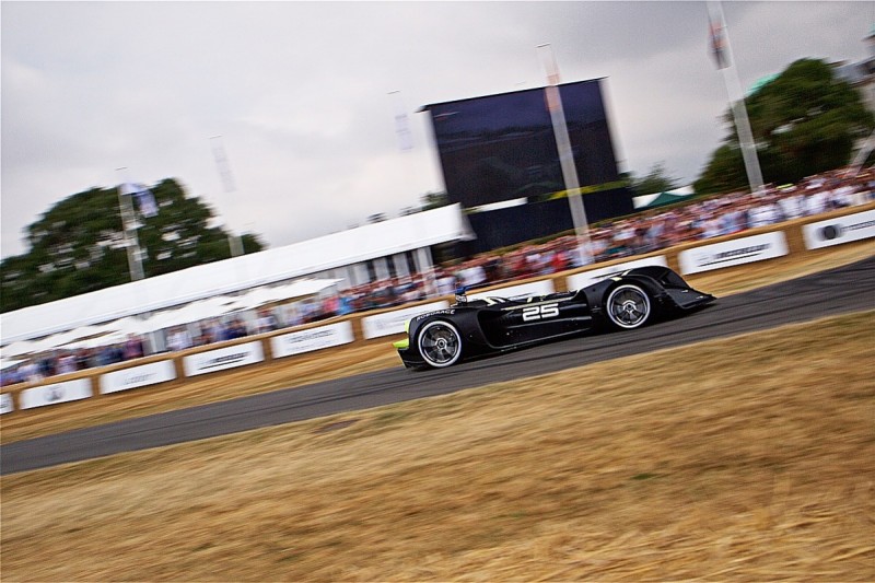 Roborace car completes autonomous Goodwood hillclimb run