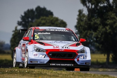 WTCR Slovakia: Norbert Michelisz takes pole for Sunday's race