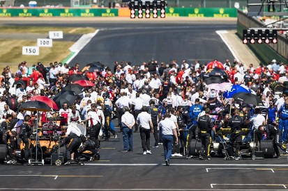 'Massive' calendar cut would increase F1's value - Abiteboul