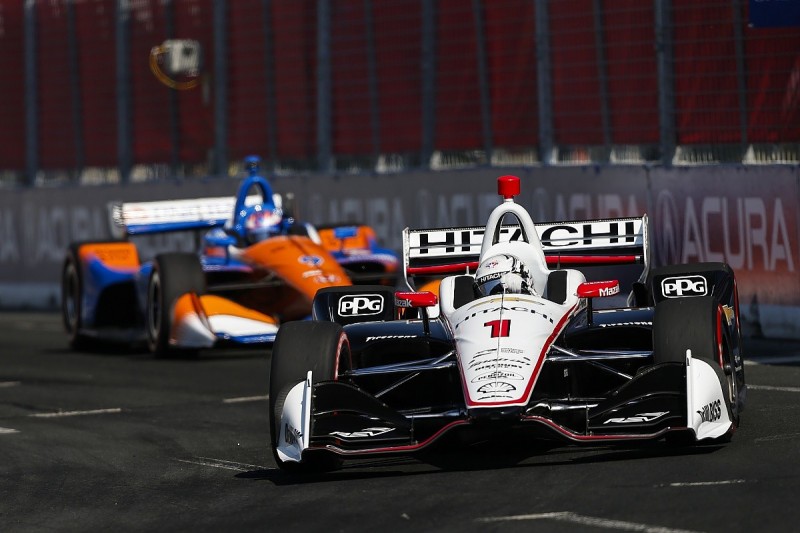 Josef Newgarden can't explain crash while leading Toronto IndyCar