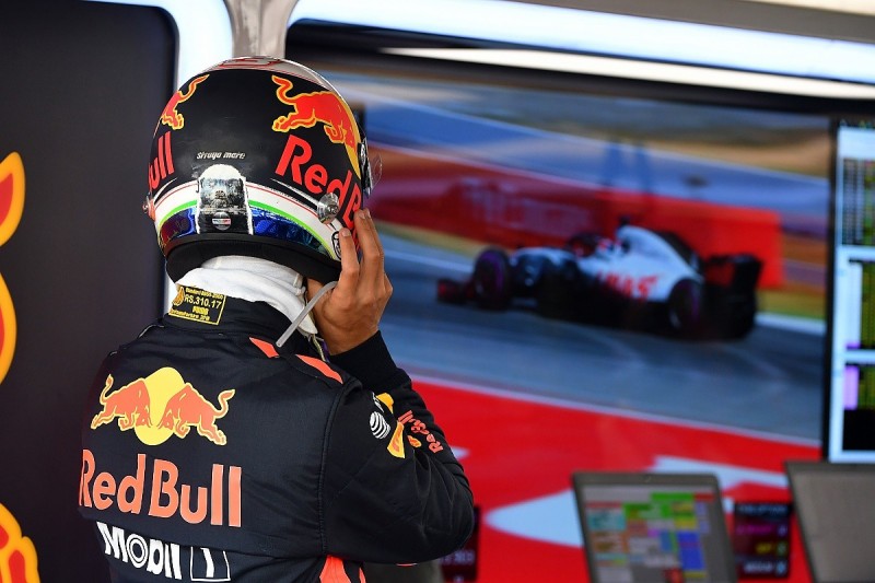 Red Bull F1 team expects quick Ricciardo deal with Hamilton signed
