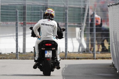 2016 F1 champion Rosberg says Hamilton's Q1 failure worried him
