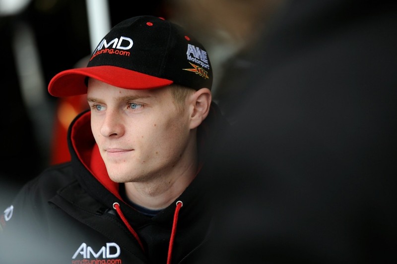 Whorton-Eales and Welch back to BTCC in mid-season driver shuffle