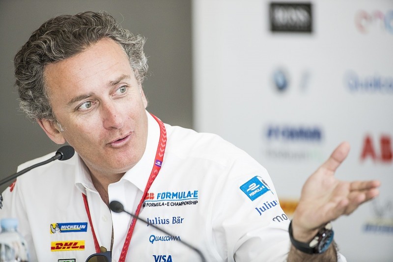 Alejandro Agag makes surprise €600m bid for full Formula E control