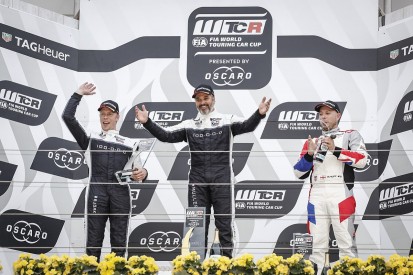WTCR Nordschleife: Yvan Muller beats team-mate Thed Bjork to win