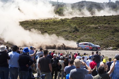 WRC Rally Portugal: Thierry Neuville moves into lead amid chaos
