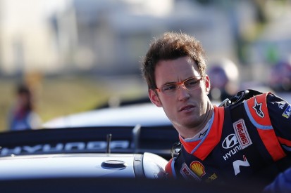 WRC Portugal: Neuville adds to lead on Friday evening Porto stages