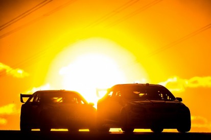 Supercars expands night running for Sydney's SuperNight format