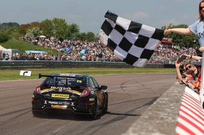 BTCC Thruxton: Neal converts pole into race one victory