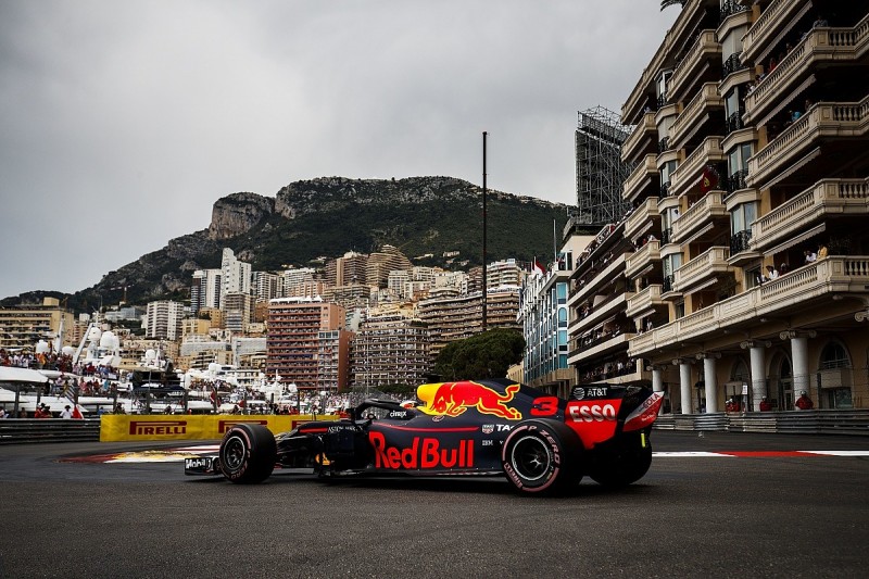 Why Canadian GP could decide future of Pirelli's hypersoft F1 tyre