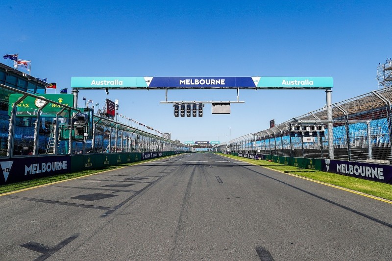 FIA alters Melbourne start lights to address F1 halo concerns