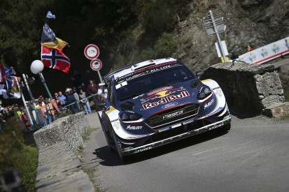 WRC Corsica: Ogier holds lead as Meeke crashes out of second place