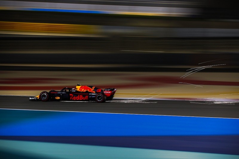 Red Bull puts pressure on Renault for 'fast and reliable engine'