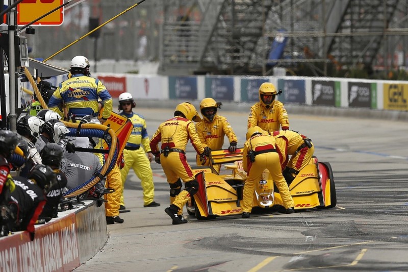 Hunter-Reay calls IndyCar Long Beach race a 'complete nightmare'